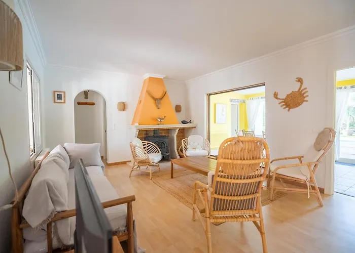 Con Piscina En Binixiquer *